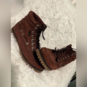 Men’s Timberland maroon hiking boots